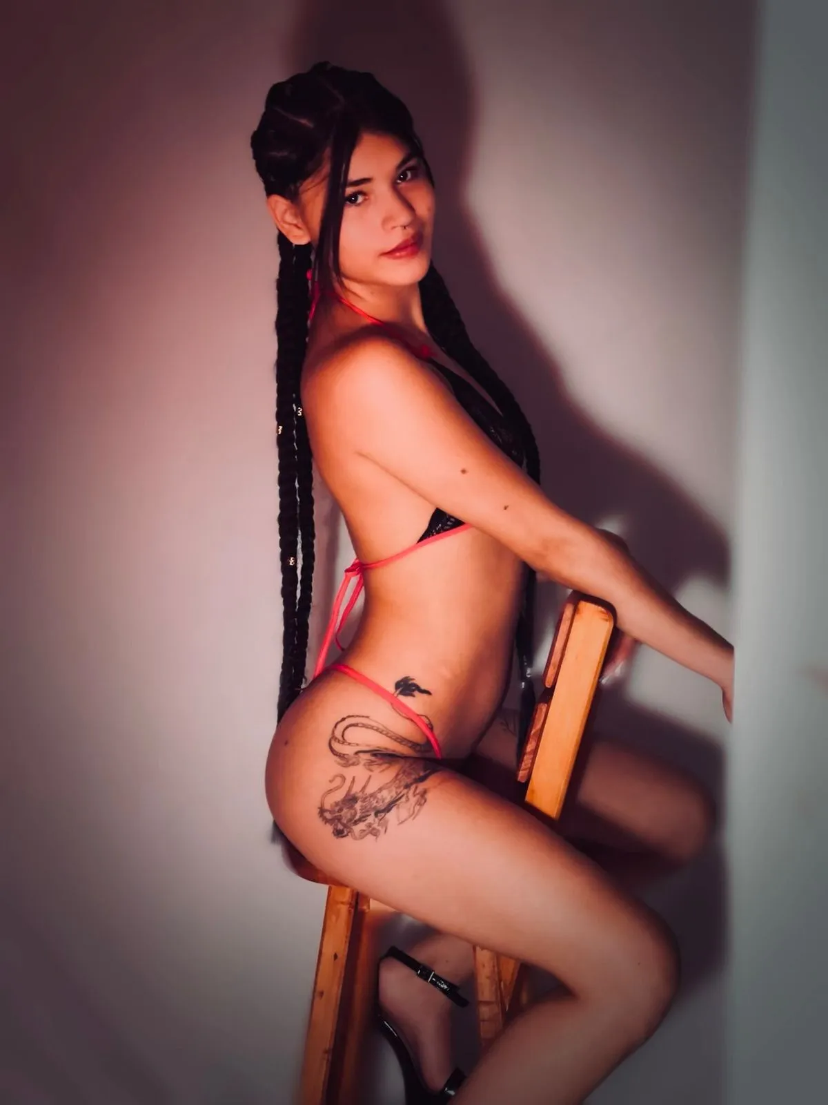 Live sex webcam photo for EmilyRousse18 #7457869