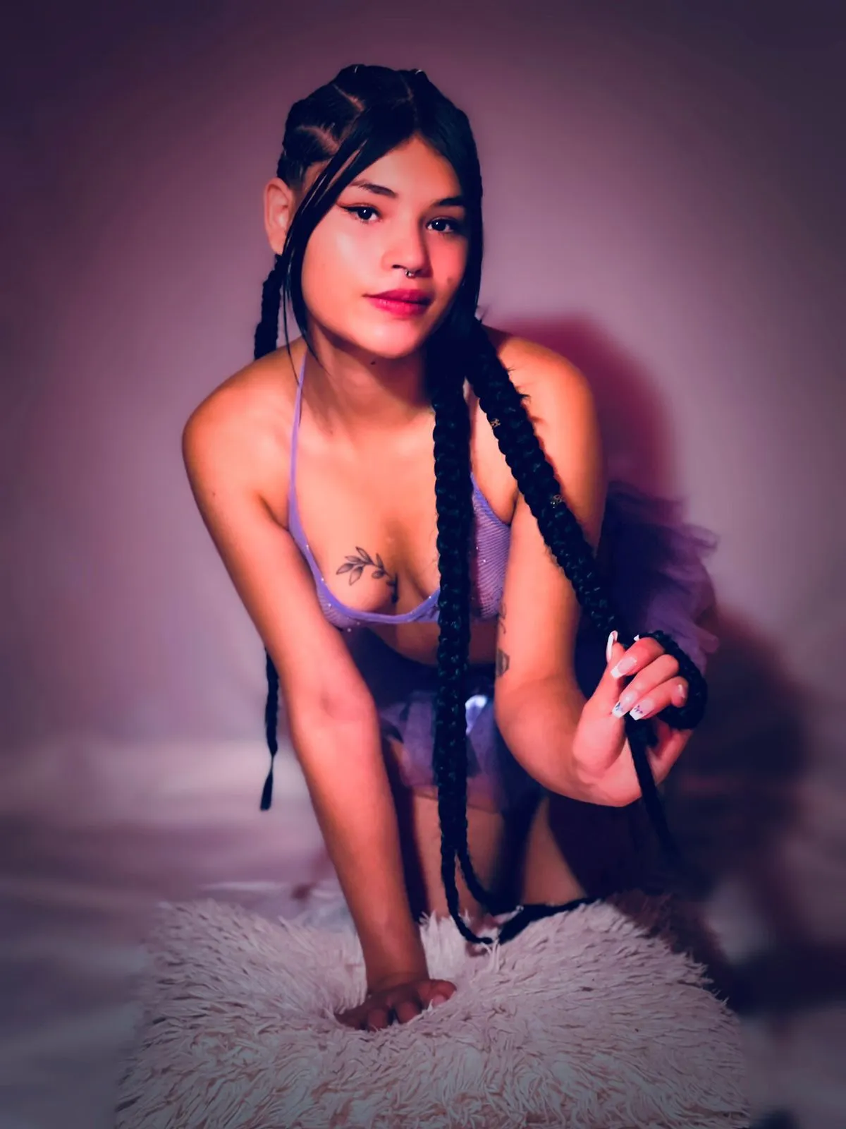 Live sex webcam photo for EmilyRousse18 #7457783