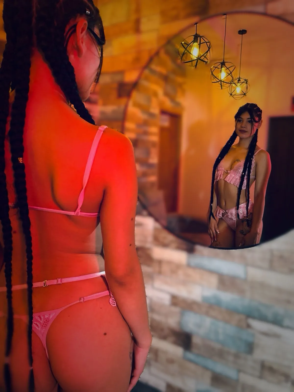 Live sex webcam photo for EmilyRousse18 #7457836