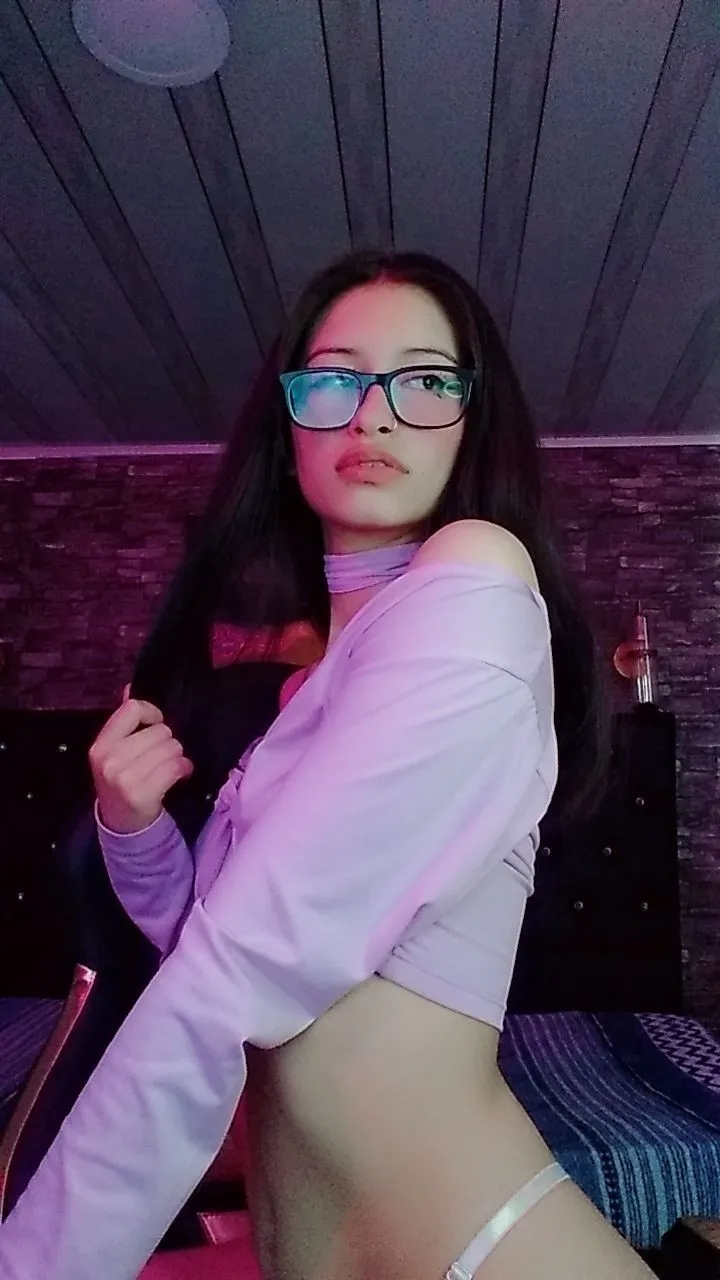 Live sex webcam photo for katniislove #7373102