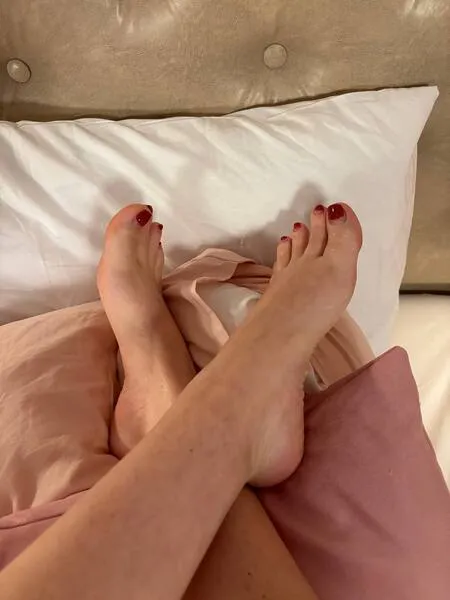 Live sex webcam photo for ChloeMilless #6197874