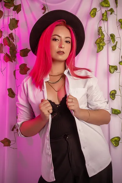 Live sex webcam photo for LucyPark_S #6183485