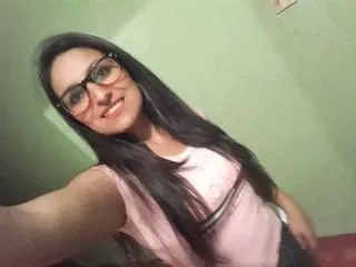 Live sex webcam photo for EmilyHil #6231504