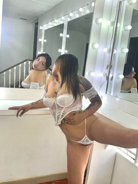 Live sex webcam photo for samarajhonson19 #7444465