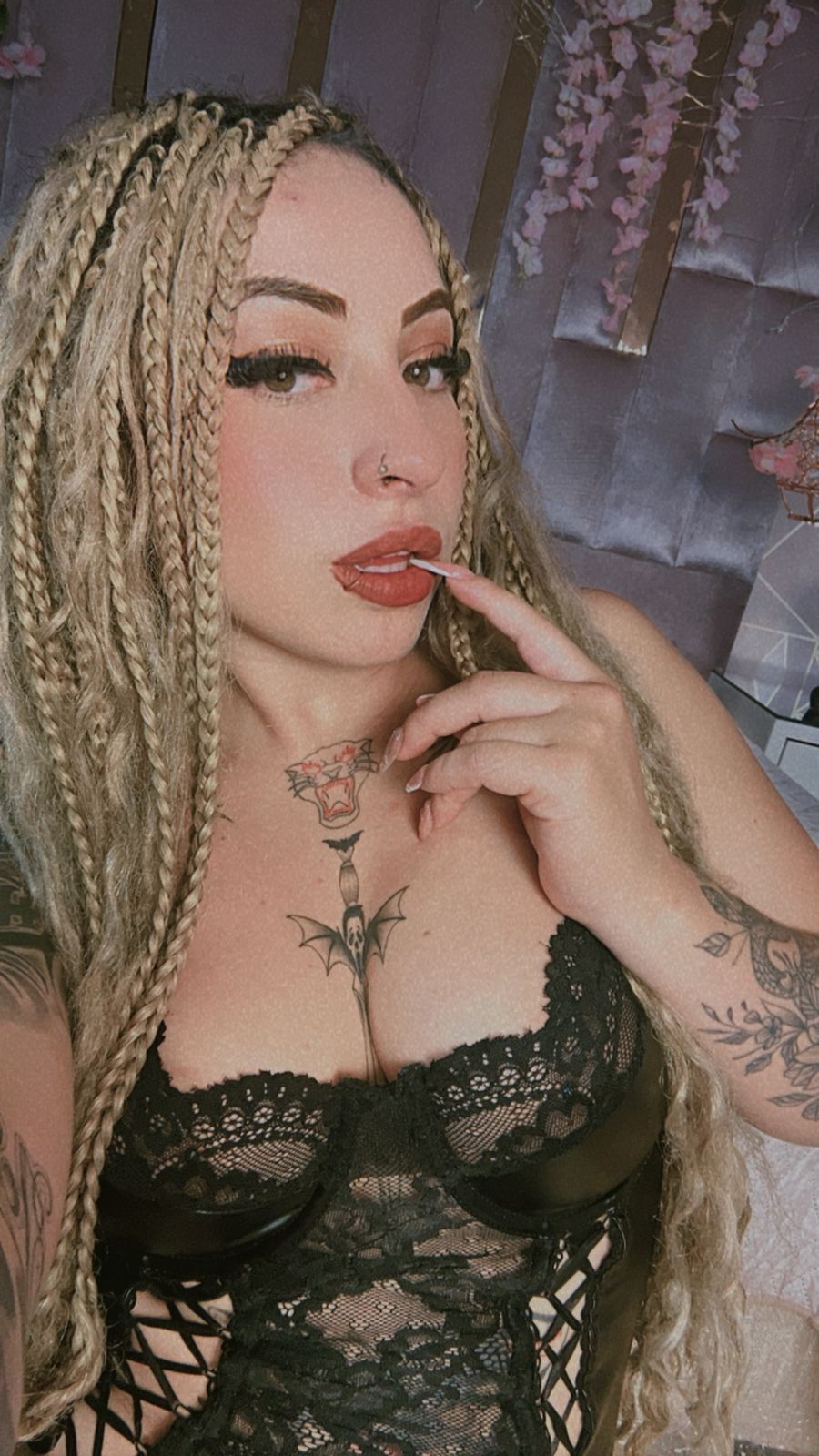 Live sex webcam photo for samarajhonson19 #7470906