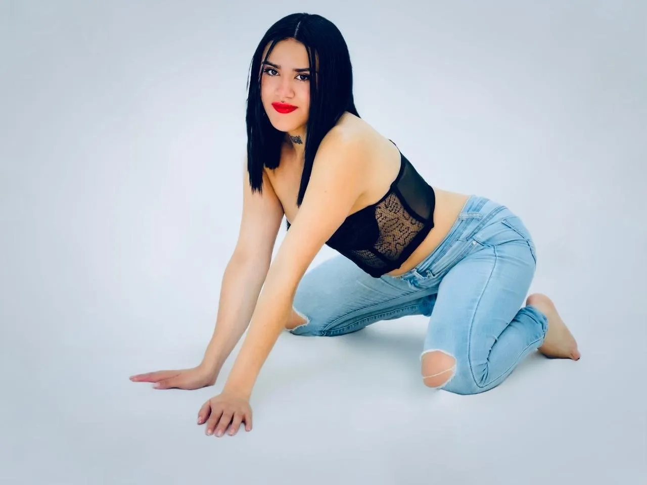 Live sex webcam photo for KarlieNaugthy #7322263