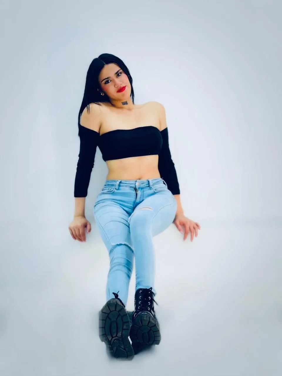 Live sex webcam photo for KarlieNaugthy #7322215