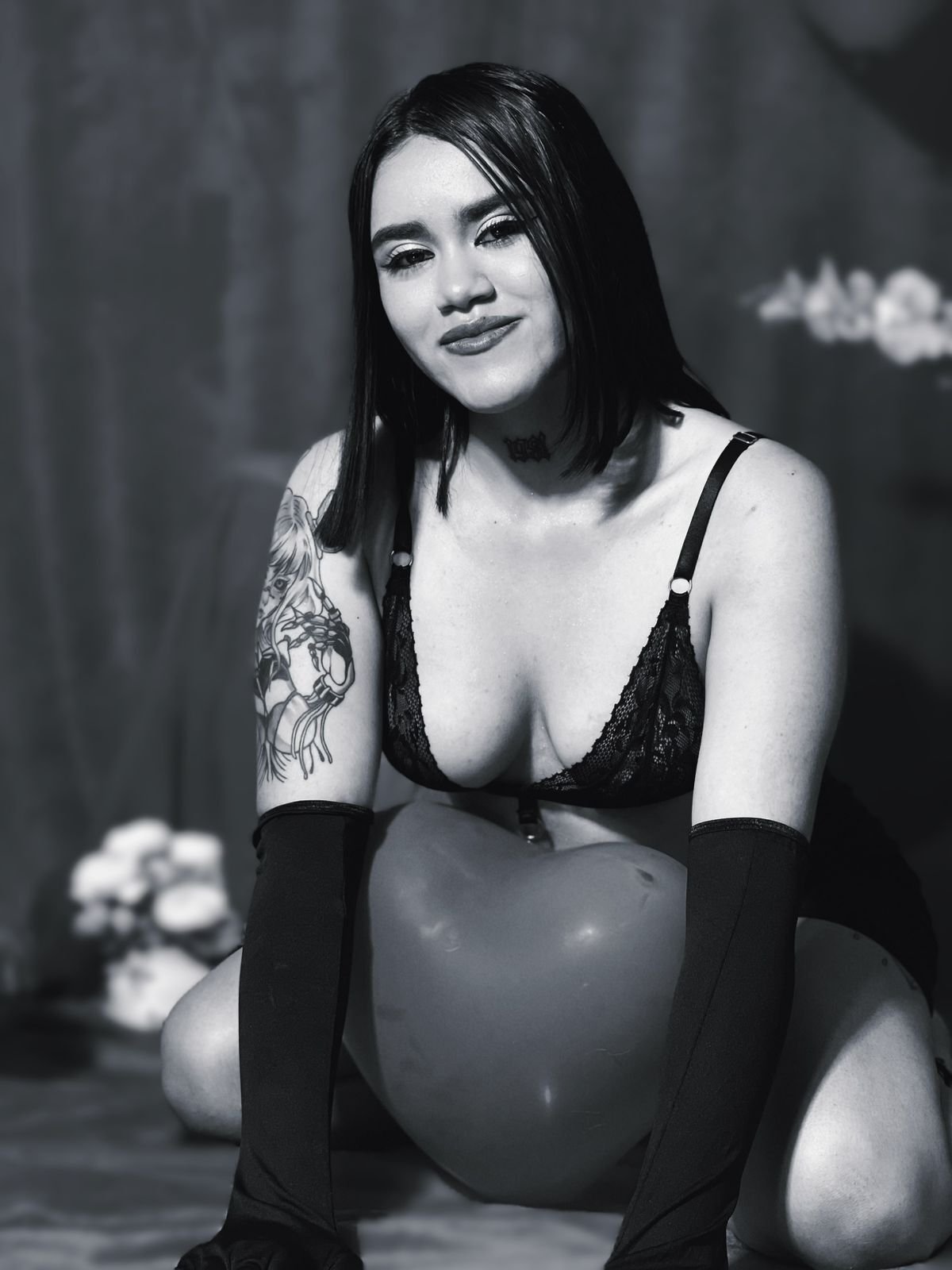 Live sex webcam photo for KarlieNaugthy #7322326