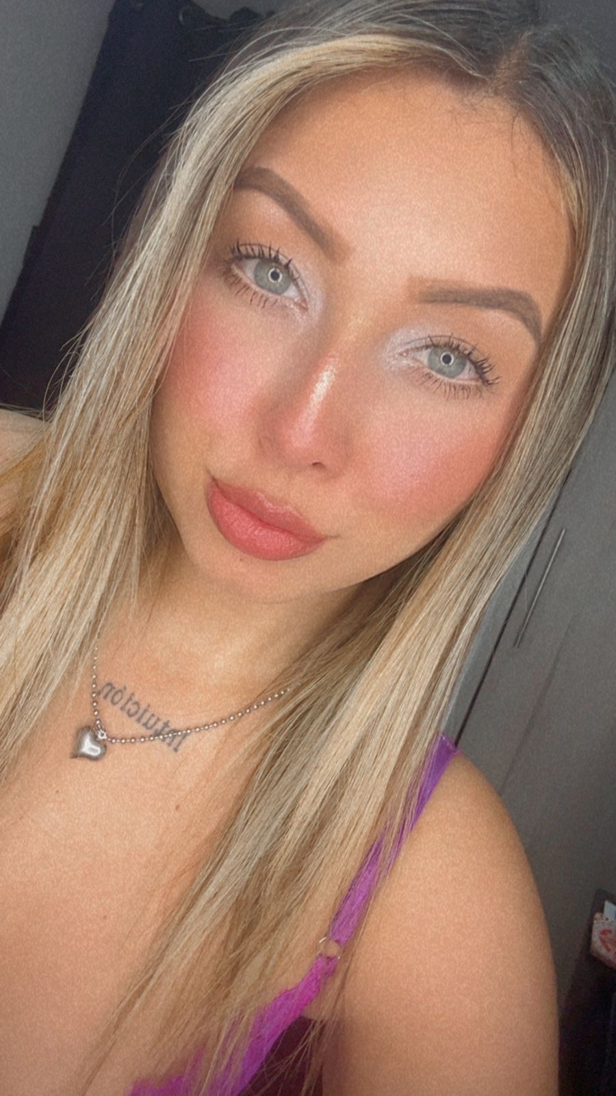 Live sex webcam photo for SweetPink909 #6567695