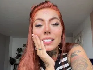 Live sex webcam photo for Coralinewolftv #6182663