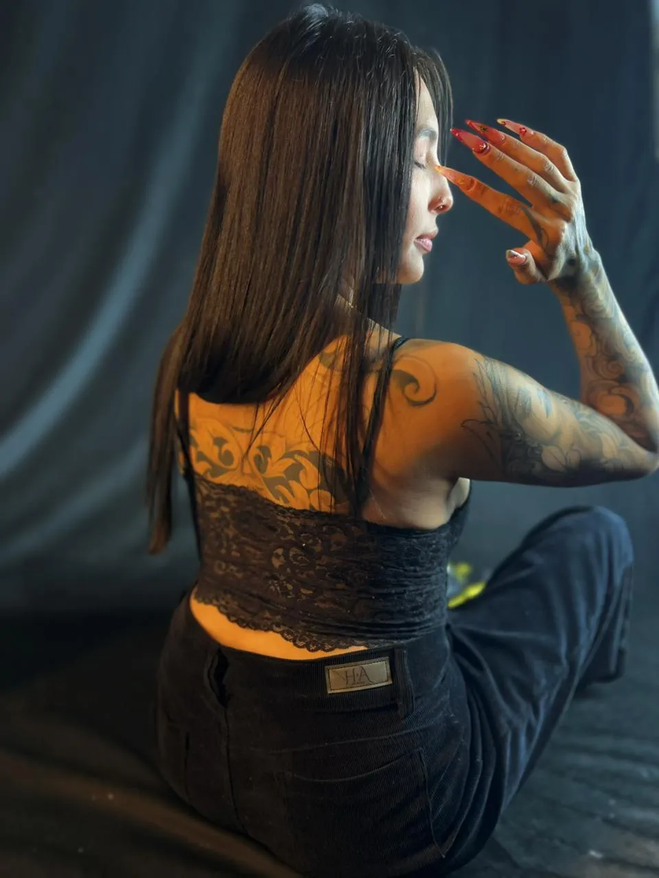 Live sex webcam photo for ChloeeTompsony #7940333