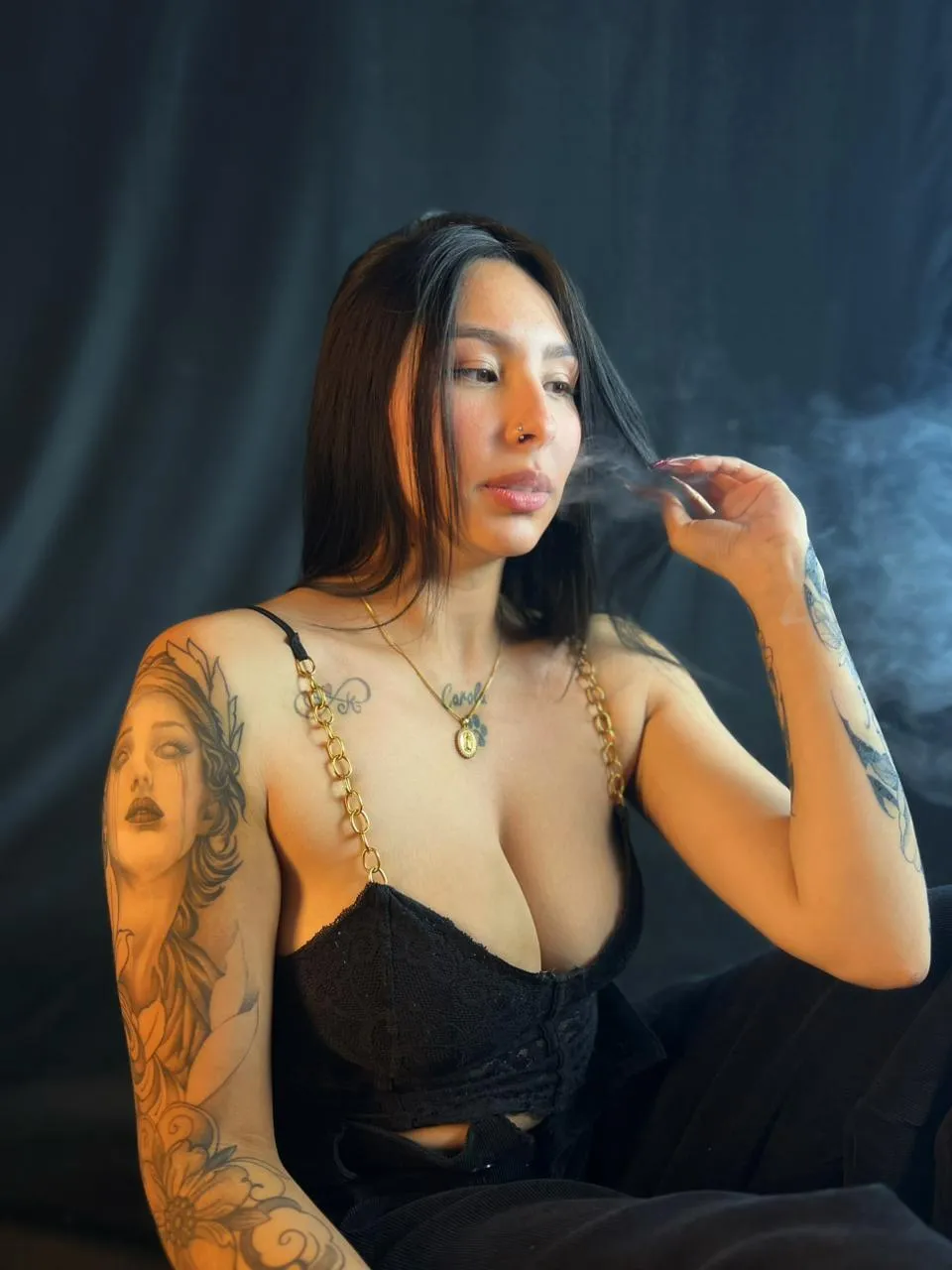 Live sex webcam photo for ChloeeTompsony #7940338