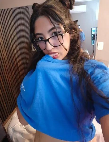 Live sex webcam photo for Celeste_Owens #6304742