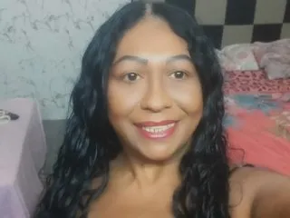 Live sex webcam photo for Yessika_milf #8477419