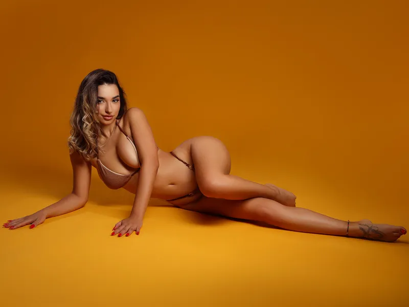 Live sex webcam photo for ErikaHiggis #6439840