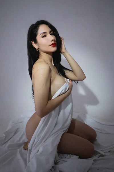 Live sex webcam photo for ArianaReynolds #6582170