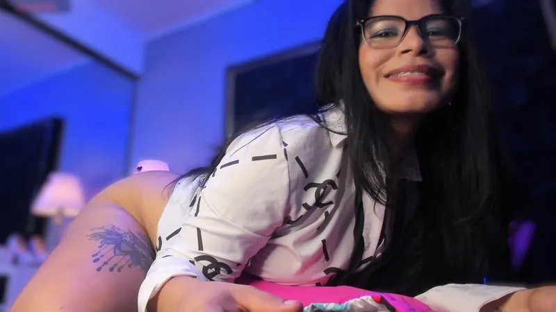 Live sex webcam photo for mara_mature #6296940