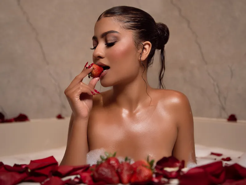 Live sex webcam photo for KendallKeler #6793512