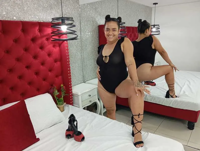 Live sex webcam photo for SusanGreyl #6218307