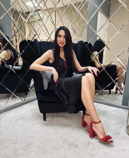 Live sex webcam photo for IsabellaMori #6965039