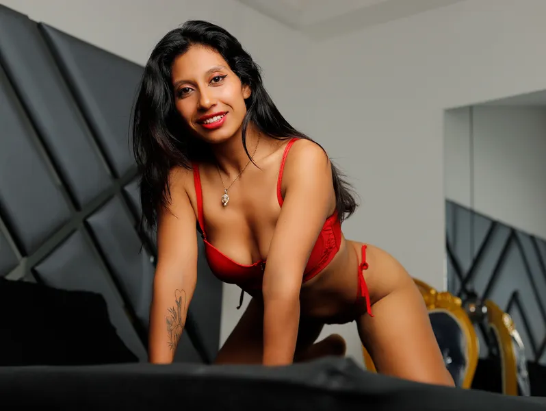 Live sex webcam photo for LaraBoss #7337063