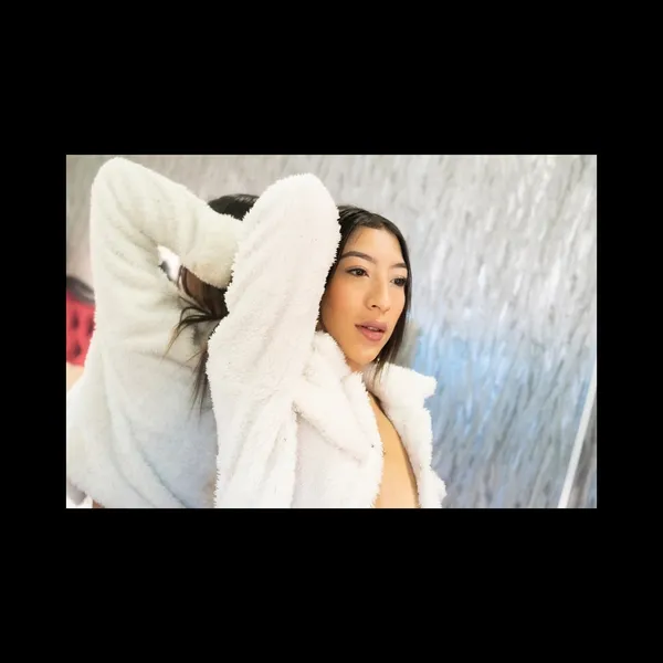 Live sex webcam photo for SarayBrooke #6220359