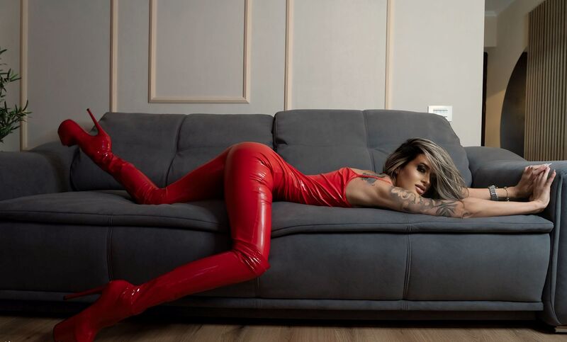 Live sex webcam photo for AshyHeavenn #7878234