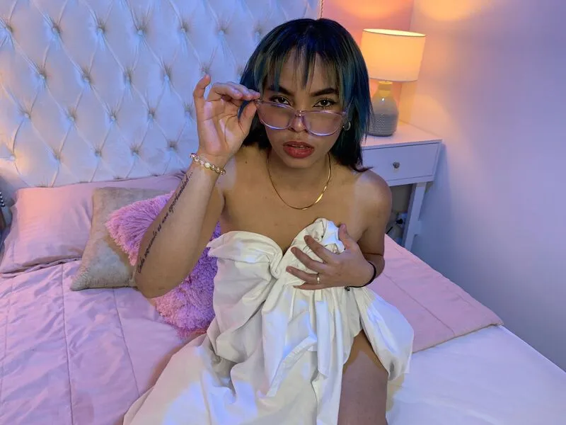 Live sex webcam photo for MelannySaenz #6237447