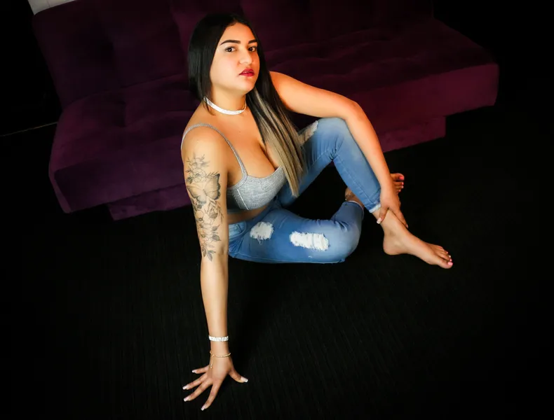 Live sex webcam photo for HelenPrada #6284904