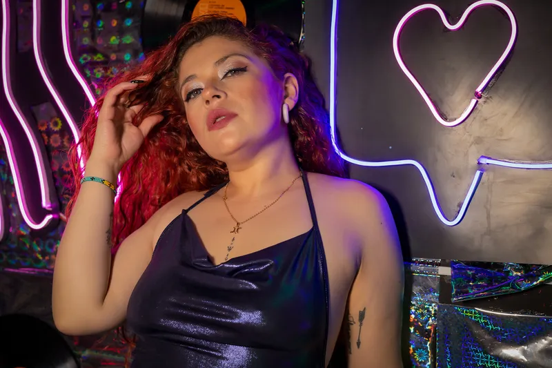 Live sex webcam photo for NaomiAdamsx #6300431