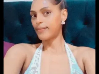 Live sex webcam photo for Sexysiliverfoxx #8268496