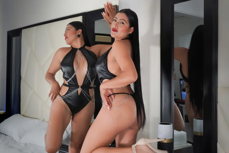 Live sex webcam photo for SamaraCruz #6254847