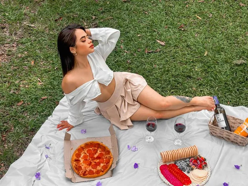 Live sex webcam photo for AryVidal #6337518