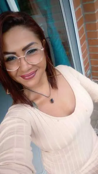 Live sex webcam photo for Julieta188 #6251490