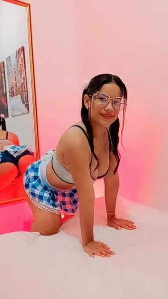 Live sex webcam photo for SophiieeDoll #6286103