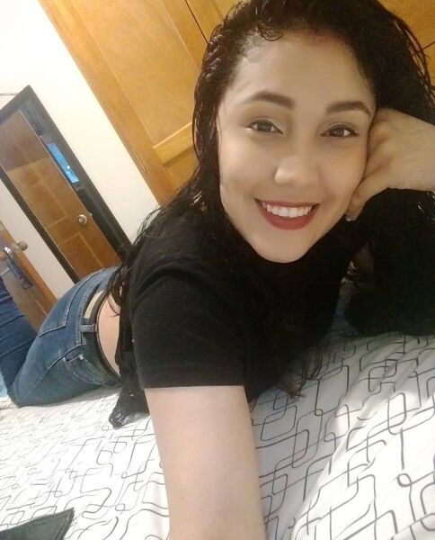 Live sex webcam photo for CarolineMulleer #6246562