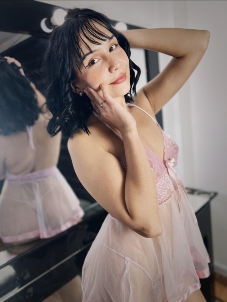 Live sex webcam photo for MissDaphnee #6229332