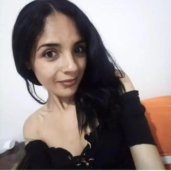 Live sex webcam photo for LilyRouse18 #6233320