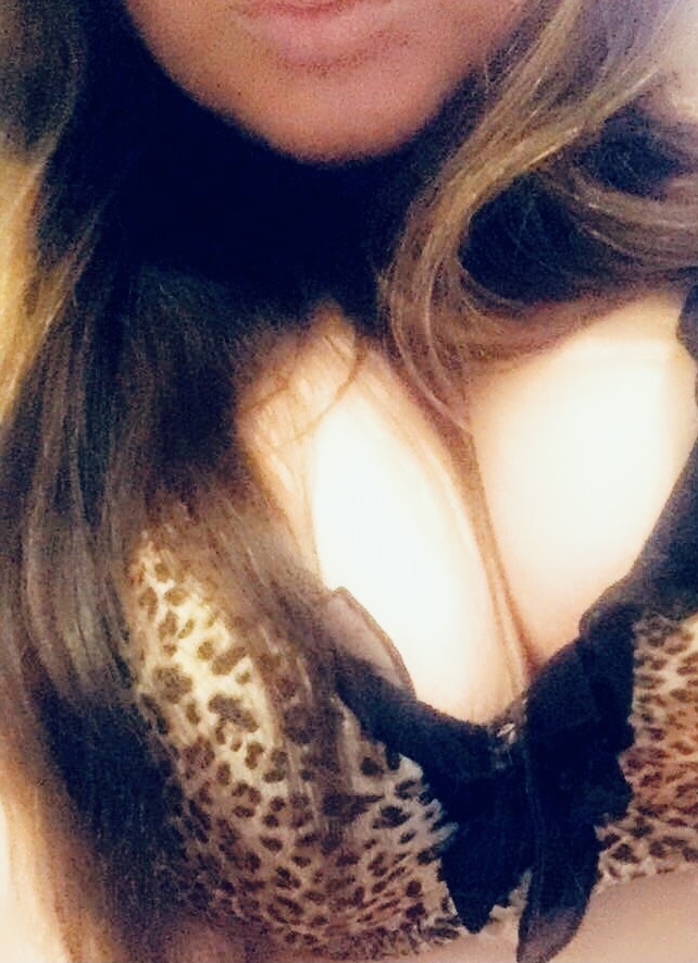 Live sex webcam photo for BUSTYSQUIRTERXX #7837471