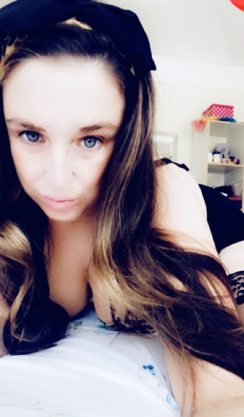 Live sex webcam photo for BUSTYSQUIRTERXX #7837466