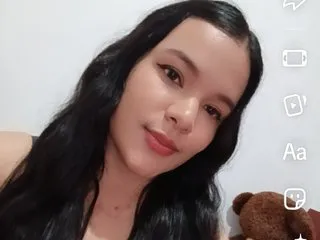 Live sex webcam photo for AlahiaSeexy #8505276
