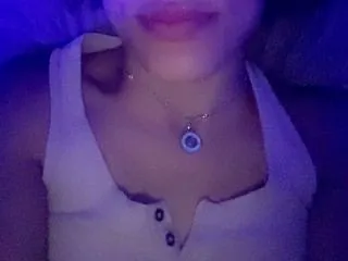 Live sex webcam photo for helloclitty #6231706