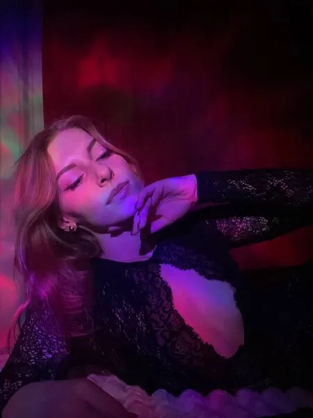 Live sex webcam photo for pinkpantherrr #7911471