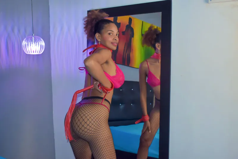 Live sex webcam photo for LaurenHartt #6322480