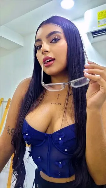 Live sex webcam photo for SaalomeJones #6238967