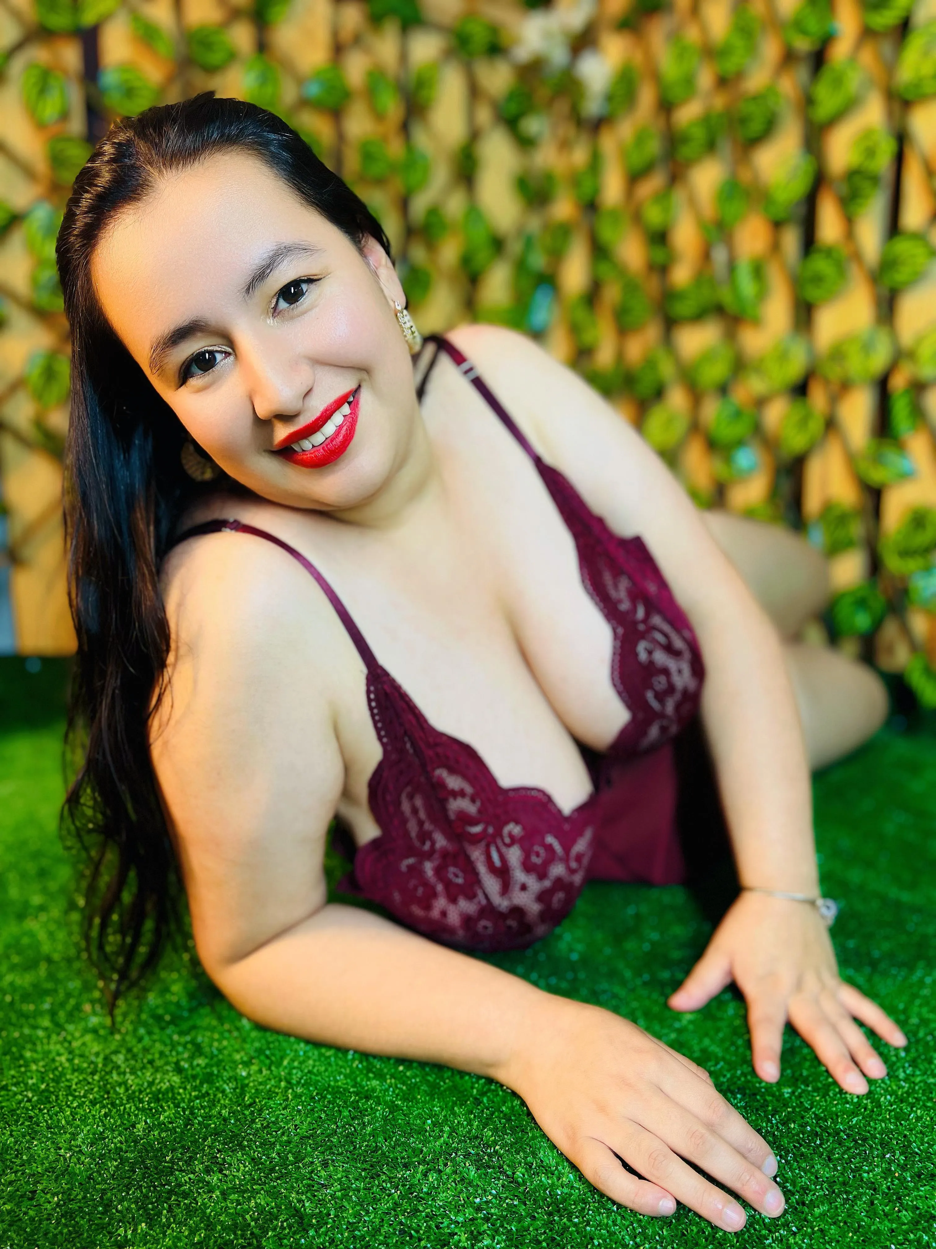 Live sex webcam photo for NaomyPrinces #7868882