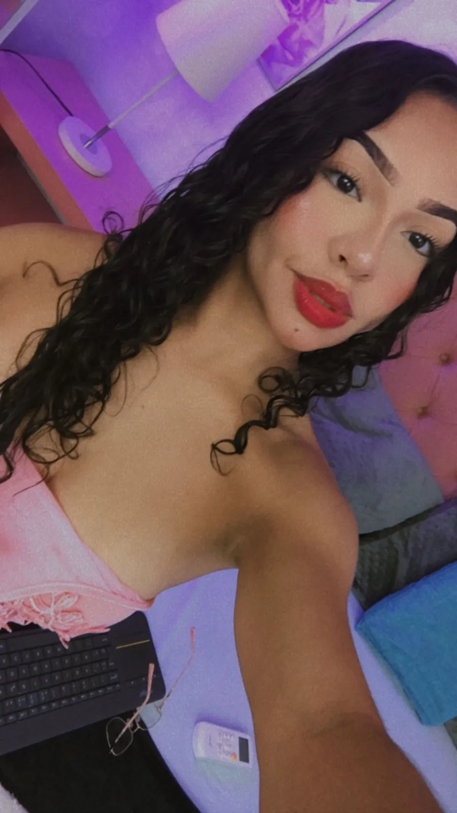 Live sex webcam photo for VictoriaBlaake #7969563