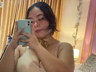 Live sex webcam photo for CharlotteBaker18 #6246248