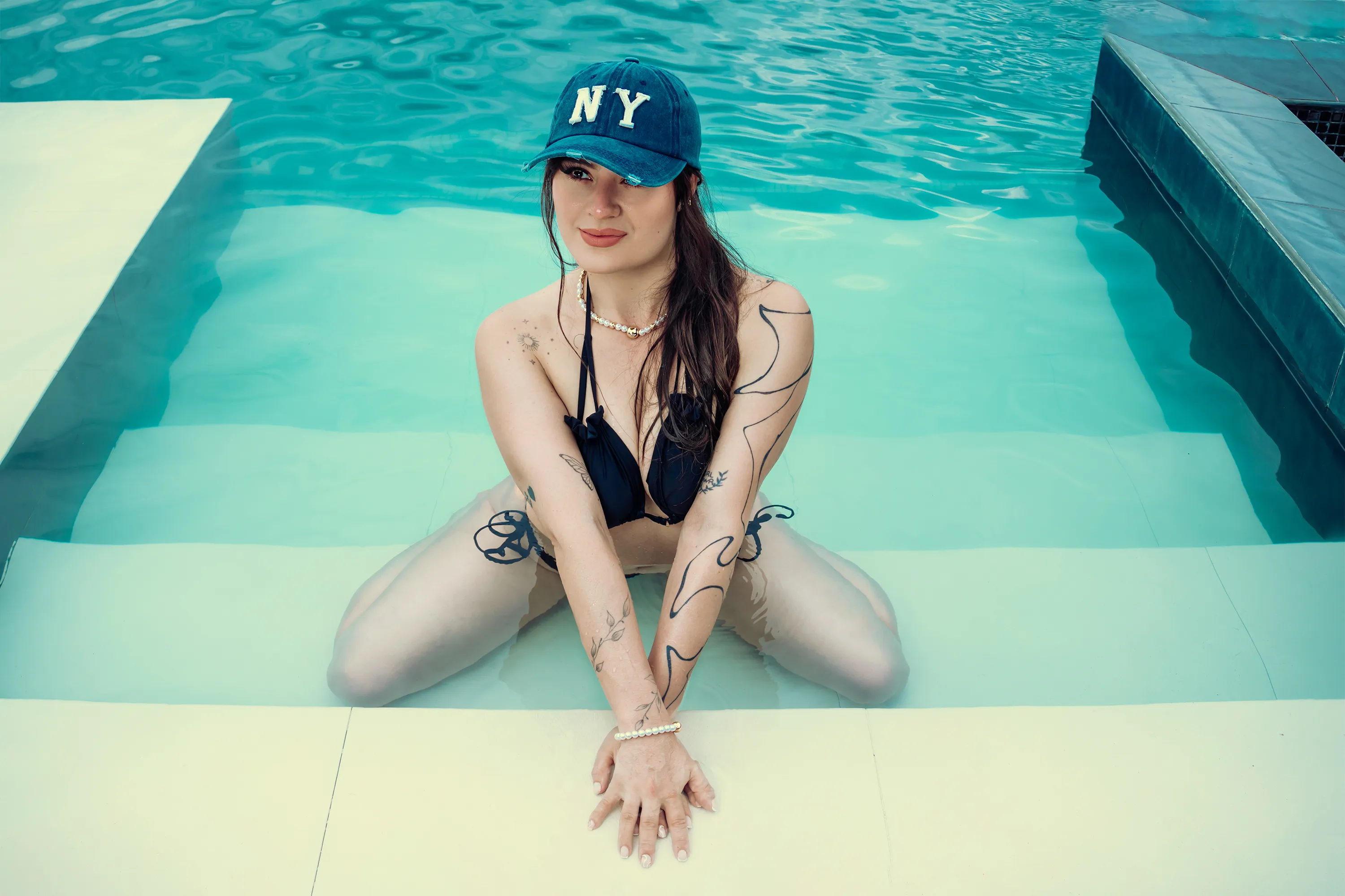 Live sex webcam photo for MonserrattMiller #7211053