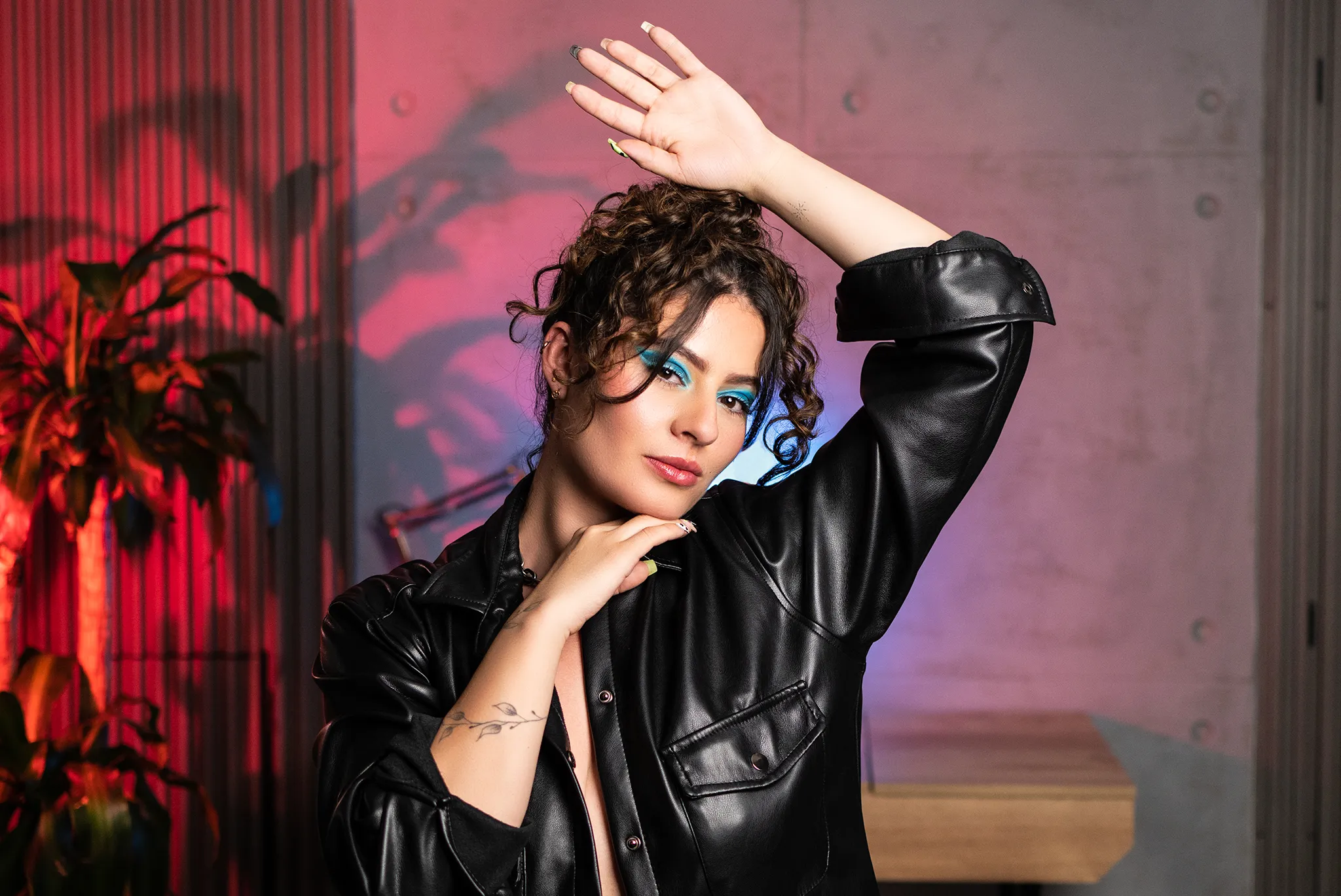 Live sex webcam photo for MonserrattMiller #7211015